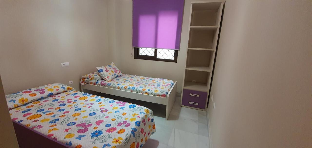 Apartamento Ciudad De Rota Bagian luar foto